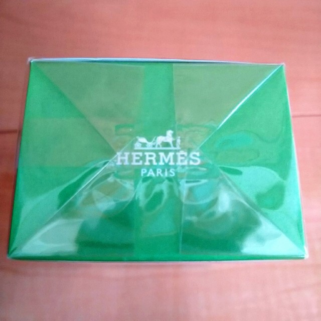 Hermes(エルメス)の新品未開封✨HERMES　香水　ナイルの庭　50ｍl コスメ/美容の香水(ユニセックス)の商品写真