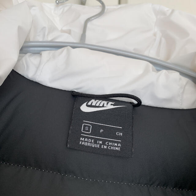 NIKE(ナイキ)のNIKE ナイキ　ダウンジャケット　S メンズのジャケット/アウター(ダウンジャケット)の商品写真