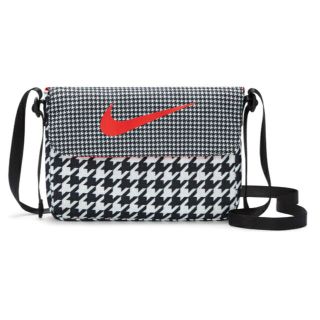 ナイキ(NIKE)のNIKE ナイキ　ボディバッグ ウィメンズ クロスボディ バッグ　新品(ショルダーバッグ)