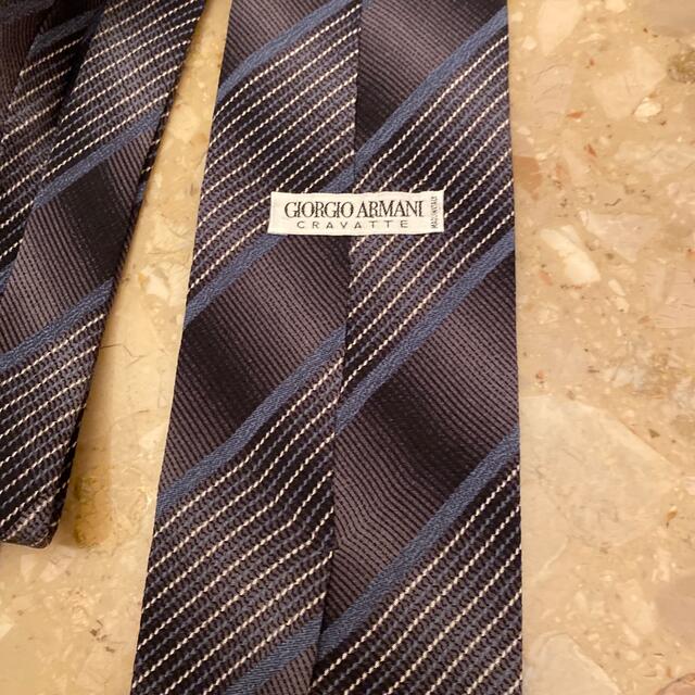 Giorgio Armani(ジョルジオアルマーニ)のお値打ちジョルジオアルマーニグレーブルーのシックなストライプネクタイ メンズのファッション小物(ネクタイ)の商品写真