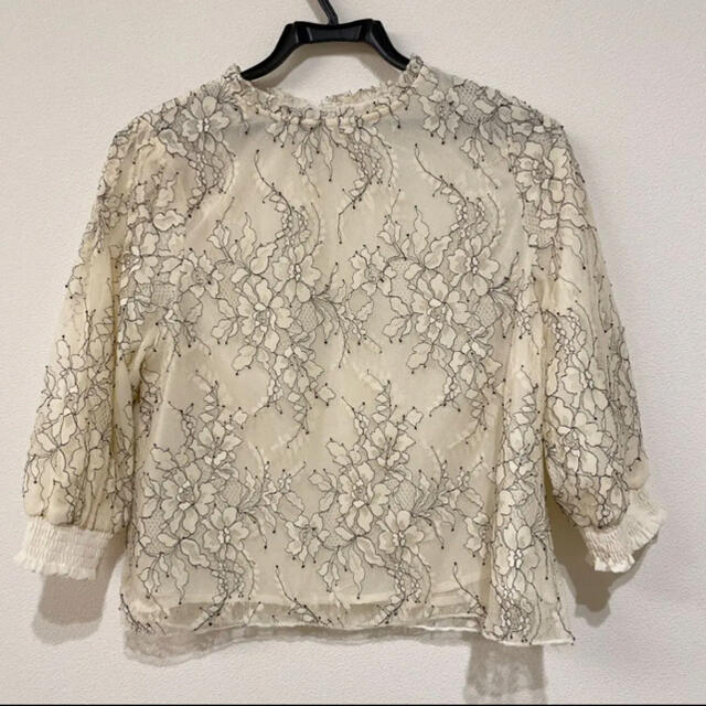 natural couture - 花柄レースブラウスの通販 by えみ's shop