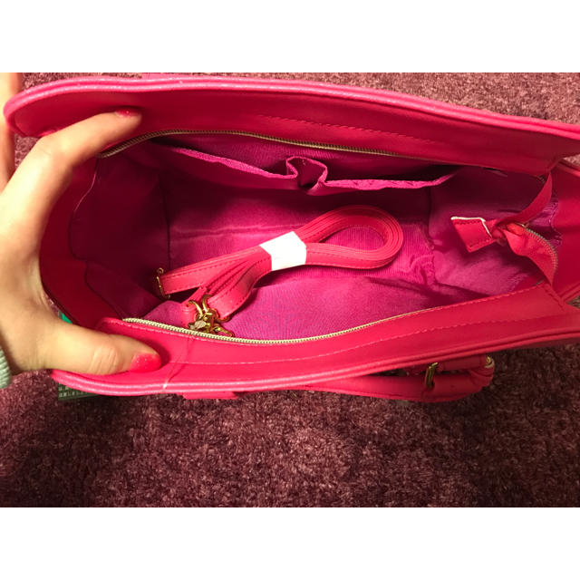しまむら(シマムラ)のピンクのカバンイイねNG レディースのバッグ(ハンドバッグ)の商品写真