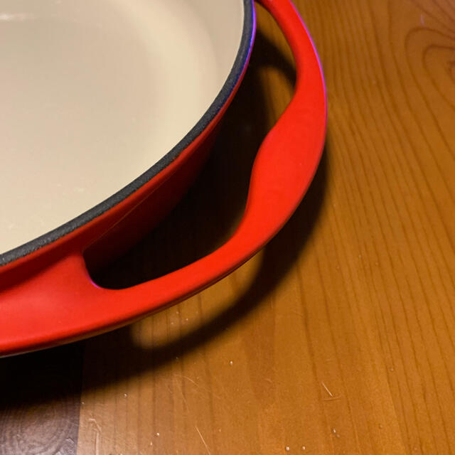 LE CREUSET(ルクルーゼ)のルクルーゼ （ル・クルーゼ） プレートタタン レッド インテリア/住まい/日用品のキッチン/食器(鍋/フライパン)の商品写真