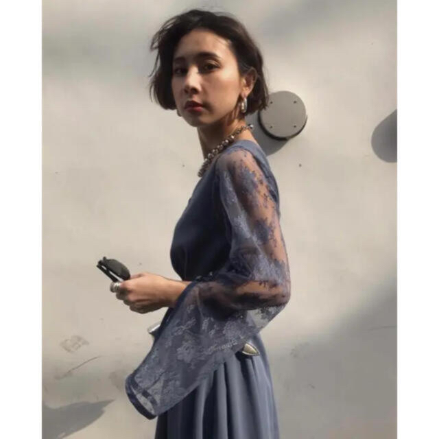 Ameri VINTAGE(アメリヴィンテージ)のameri LACE SLEEVE REFINED DRESS  レディースのフォーマル/ドレス(ロングドレス)の商品写真