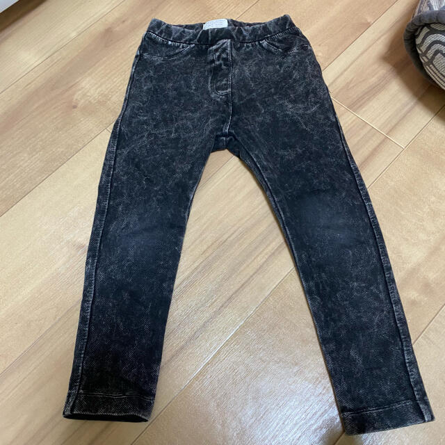 ZARA KIDS(ザラキッズ)のレギンス　ズボン キッズ/ベビー/マタニティのキッズ服男の子用(90cm~)(パンツ/スパッツ)の商品写真