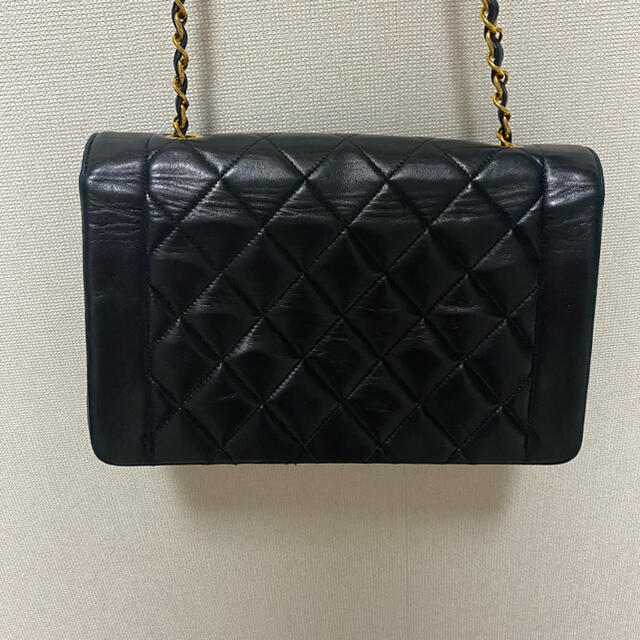 CHANEL(シャネル)のシャネル　チェーンショルダー レディースのバッグ(ショルダーバッグ)の商品写真