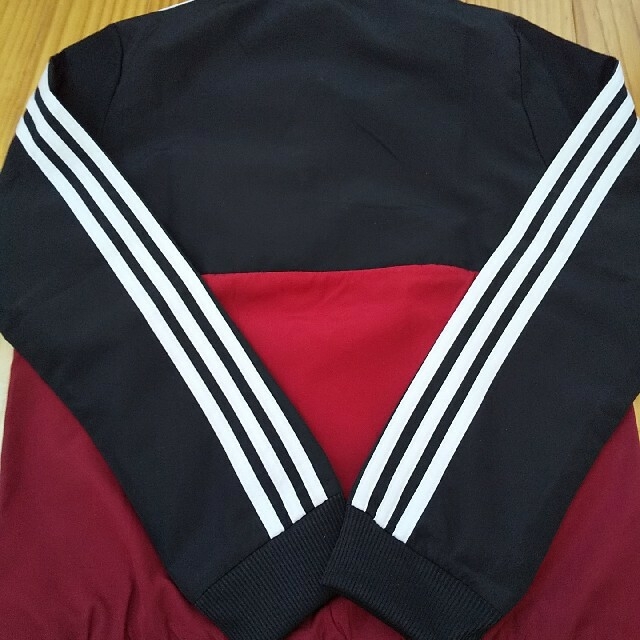 adidas(アディダス)の【専用】新品★アディダス   adidas   ウィンドブレーカー キッズ/ベビー/マタニティのキッズ服男の子用(90cm~)(ジャケット/上着)の商品写真