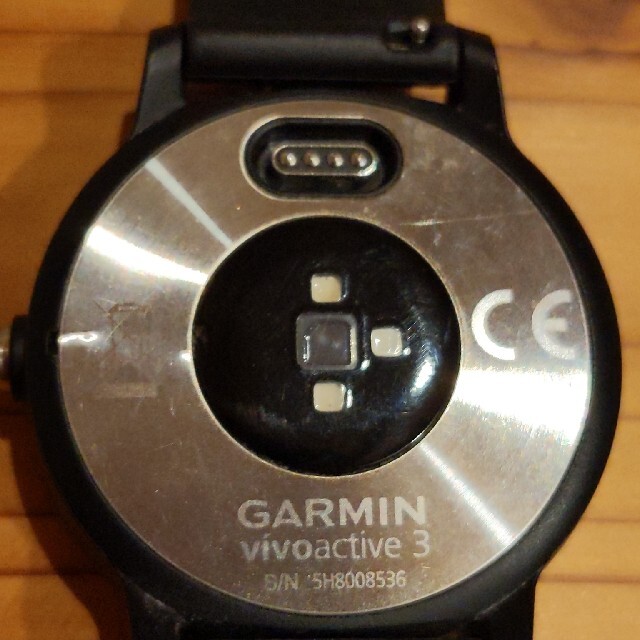 GARMIN(ガーミン)のGARMIN vivoactive3 スポーツ/アウトドアのランニング(その他)の商品写真