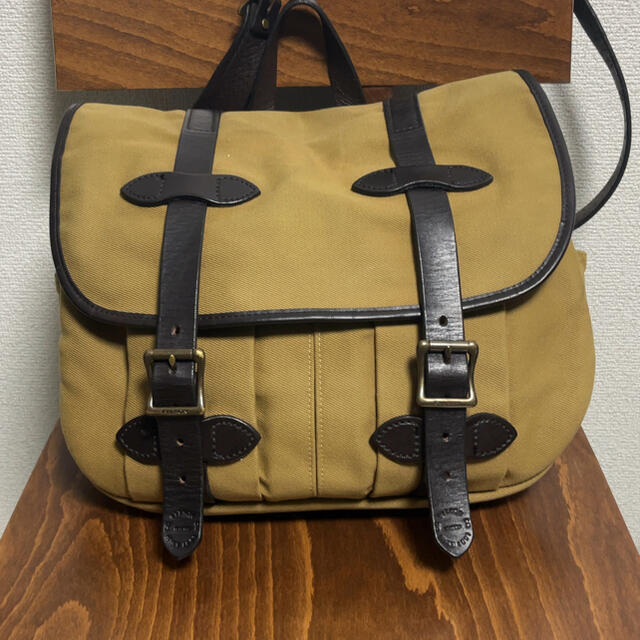 フィルソン FILSON ショルダー　ミディアム