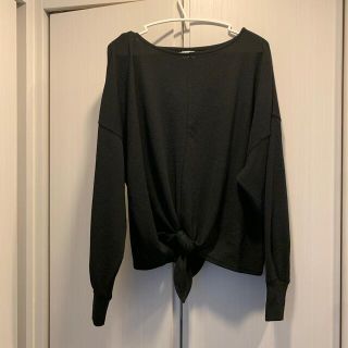 エイチアンドエム(H&M)のH&M★フロントデザイン★着痩せ上品カットソー(カットソー(長袖/七分))