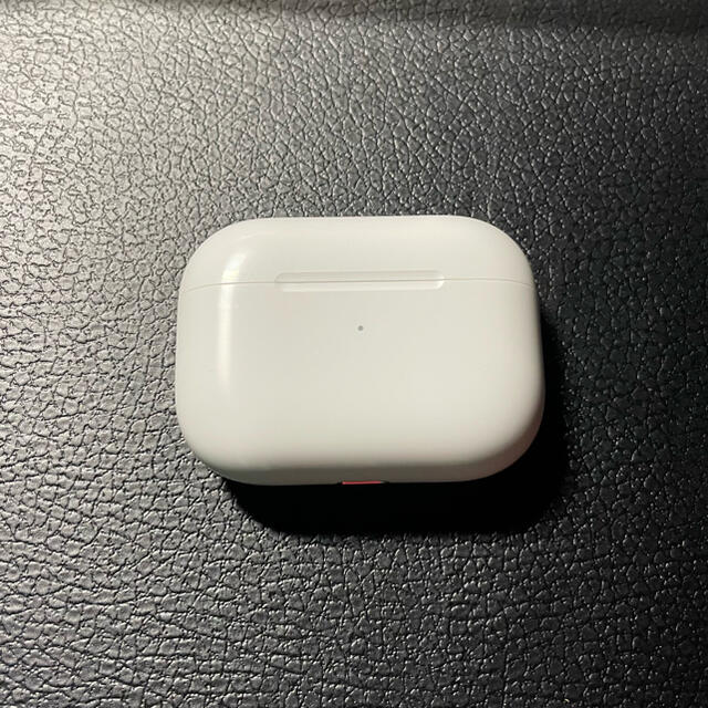 Apple(アップル)のAirpods pro (美品) ※印字とかは、写真でご確認ください スマホ/家電/カメラのオーディオ機器(ヘッドフォン/イヤフォン)の商品写真