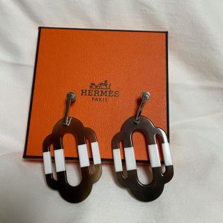 エルメス(Hermes)のエルメス アトラージュ ピアス　バッファローホーン ブラウン(ピアス)