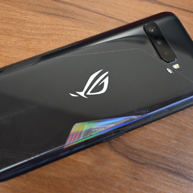 ASUS(エイスース)のROG phone 3 国内版 12gb/512gb simフリー ZS661K スマホ/家電/カメラのスマートフォン/携帯電話(スマートフォン本体)の商品写真