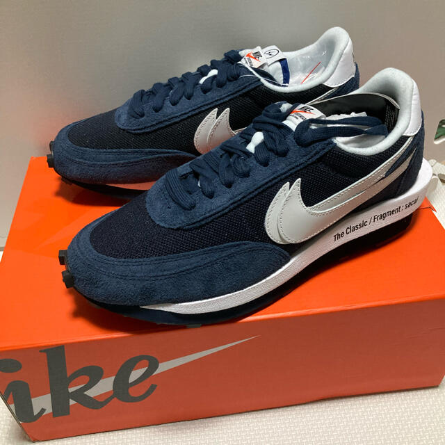 FRAGMENT(フラグメント)のステッカー付き28.5cm NIKE×sacai×Fragment メンズの靴/シューズ(スニーカー)の商品写真