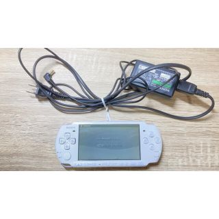 プレイステーションポータブル(PlayStation Portable)のPSP-3000 W(携帯用ゲーム機本体)