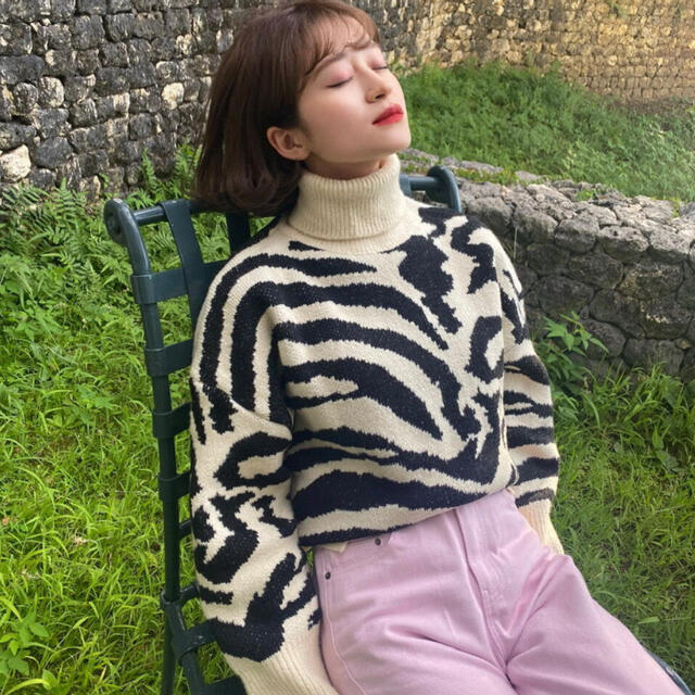 《即発送》bibiy  zebra drop shoulder knit