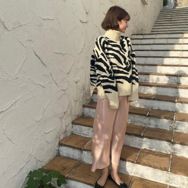 《即発送》bibiy  zebra drop shoulder knit