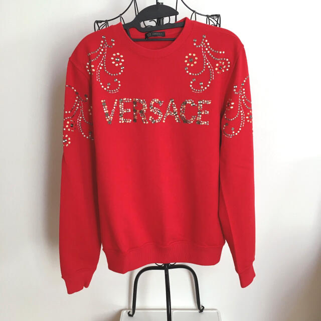 VERSACE(ヴェルサーチ)のVERSACE スタッズ付きトレーナー メンズのトップス(スウェット)の商品写真