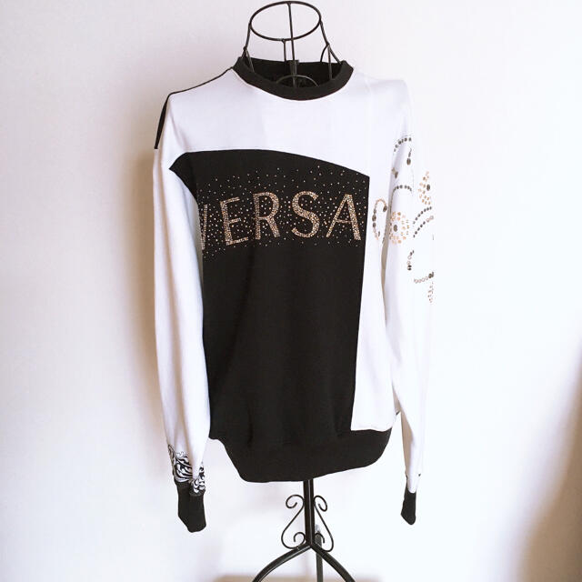 VERSACE スタッズ付きトレーナー | jarussi.com.br