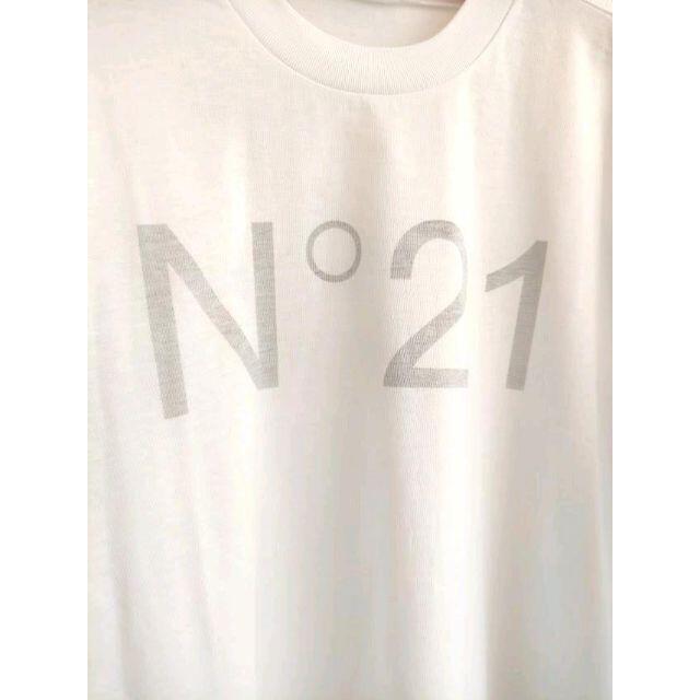 N°21(ヌメロヴェントゥーノ)のサリーク様専用【ヌメロヴェントゥーノ】N°21　ロゴTシャツ レディースのトップス(Tシャツ(長袖/七分))の商品写真