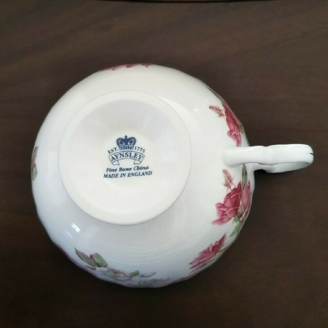 Aynsley China(エインズレイ)のエインズレイ ティーカップ＆ソーサー インテリア/住まい/日用品のキッチン/食器(食器)の商品写真