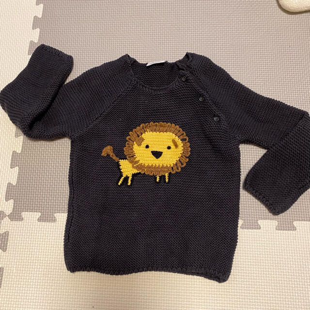 NEXT(ネクスト)の【NEXT】ライオンニットトップス キッズ/ベビー/マタニティのキッズ服男の子用(90cm~)(ニット)の商品写真