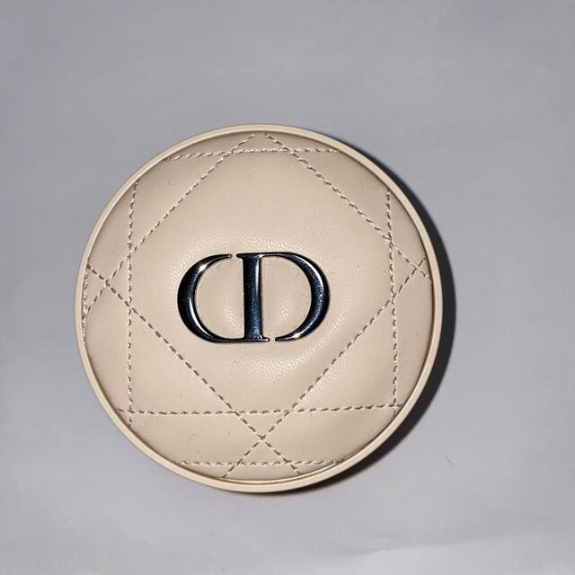 Dior ディオールスキンフォーエバークッションパウダー ラベンダー