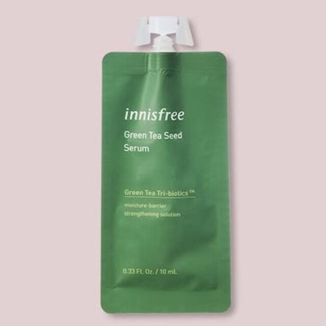 Innisfree(イニスフリー)のイニスフリー グリーンティーシードセラム 美容液 潤いブースターセラム  付録 コスメ/美容のスキンケア/基礎化粧品(美容液)の商品写真