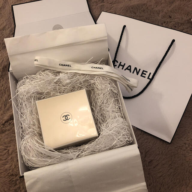 CHANEL(シャネル)のCHANEL ガブリエル ボディ クリーム 新品未開封 コスメ/美容のボディケア(ボディクリーム)の商品写真