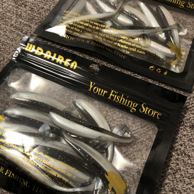 シャッドテール(ホワイト×クリアラメ) 50mm 1.2g 10本セット ルアー ルアー用品 シャッドテール(イエロー×クリアラメ) 50mm 1.2g 10本セット ルアー