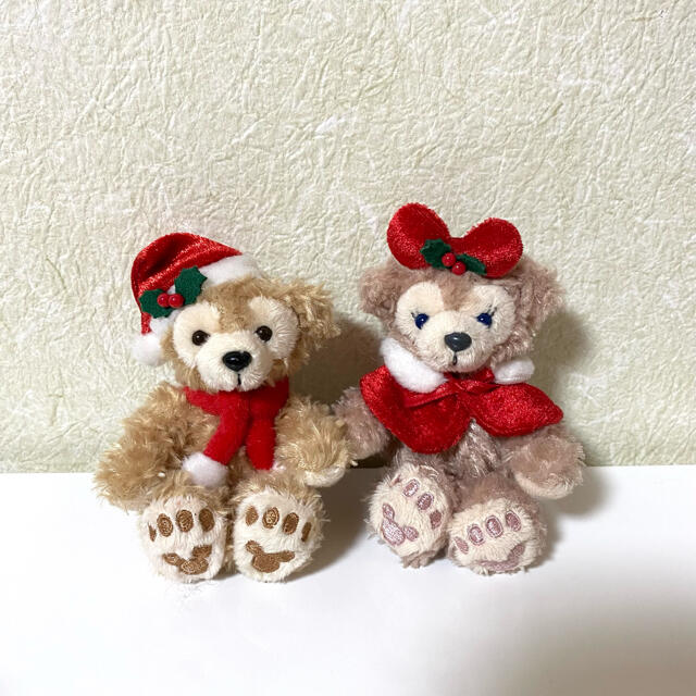 専用】ディズニーシー クリスマス ダッフィー シェリーメイ ぬいぐるみストラップ エンタメ/ホビーのおもちゃ/ぬいぐるみ(キャラクターグッズ)の商品写真