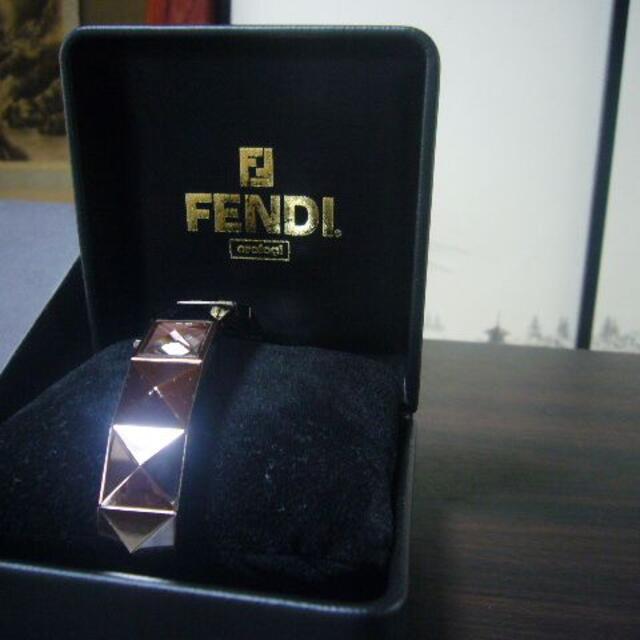 FENDI - ★激レア★FENDI★スクエアブレスレットタイプ腕時計★フェンディ古物