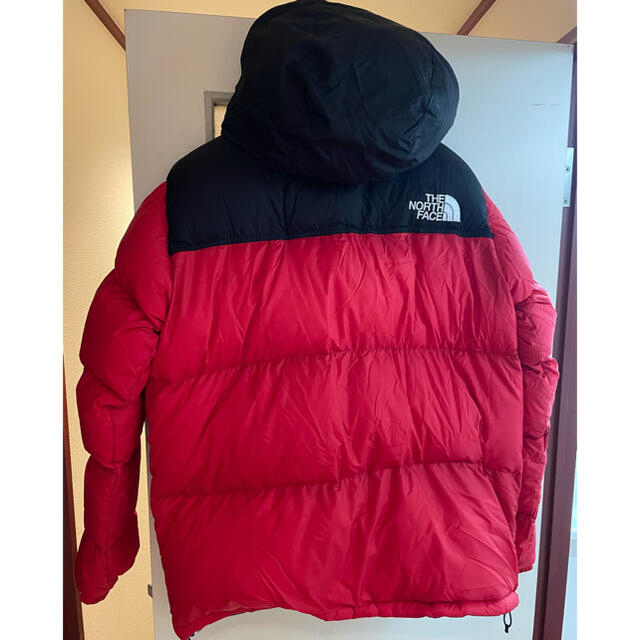 THE NORTH FACE(ザノースフェイス)の　Friler様専用ヌプシフーディ　ダウンジャケット　XXL 赤黒　レッド　系　 メンズのジャケット/アウター(ダウンジャケット)の商品写真