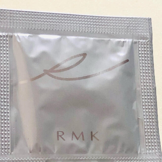 ★ゆきの様★RMK クリーミィファンデーション N 102 PA++ 1g×10 コスメ/美容のベースメイク/化粧品(ファンデーション)の商品写真