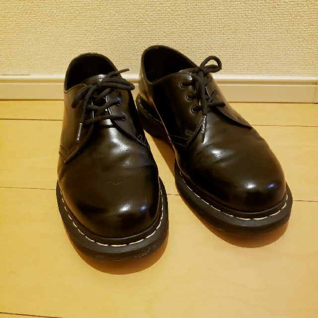 Dr.Martens(ドクターマーチン)の（たっとぅさま専用）【白ステッチ、28cm（UK9）】ドクターマーチン　3ホール メンズの靴/シューズ(ブーツ)の商品写真