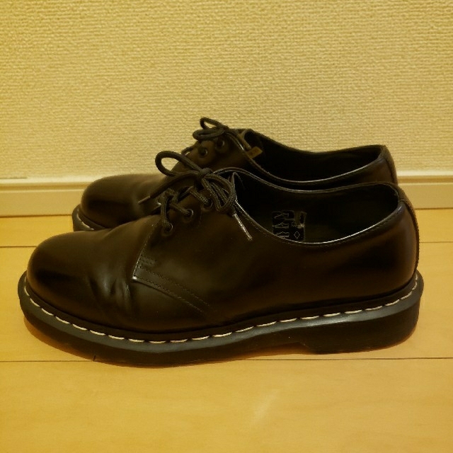 Dr.Martens(ドクターマーチン)の（たっとぅさま専用）【白ステッチ、28cm（UK9）】ドクターマーチン　3ホール メンズの靴/シューズ(ブーツ)の商品写真