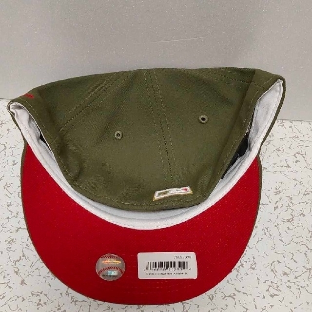 NEW ERA(ニューエラー)のニューエラ　アストロズ　オリーブ　ツバ裏：赤　8(63.5cm)　未使用 メンズの帽子(キャップ)の商品写真