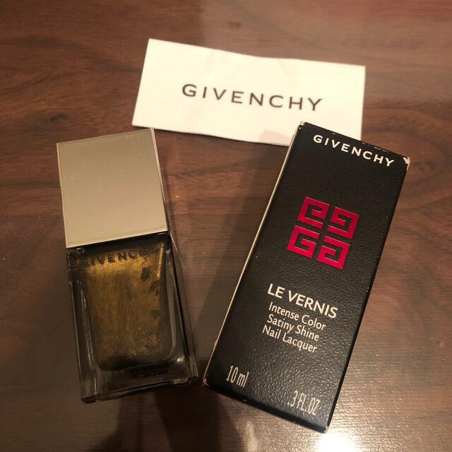 GIVENCHY(ジバンシィ)のGIVENCHY ジバンシィ　マニキュア　ネイルカラー　限定色 コスメ/美容のネイル(マニキュア)の商品写真