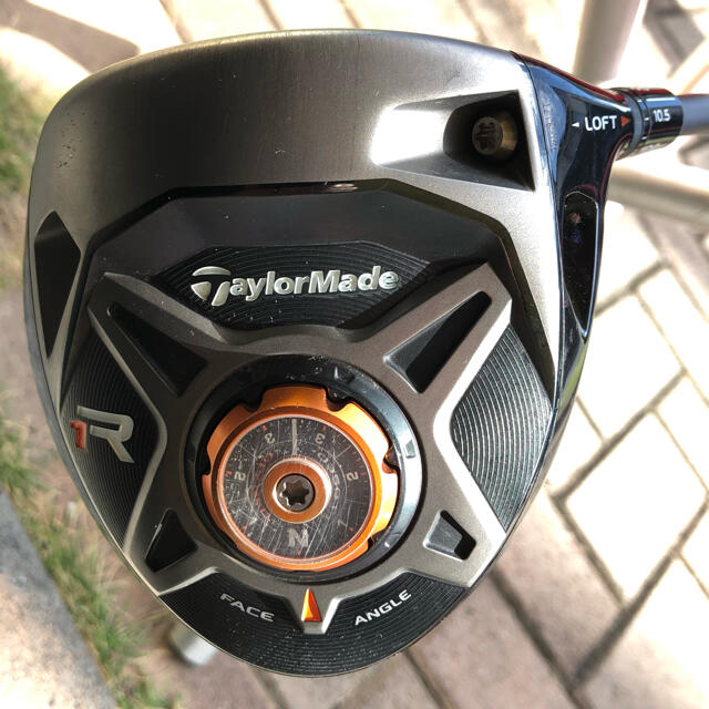 TaylorMade(テーラーメイド)のテーラーメイド  R1ドライバー(希少ブラックヘッド、ロフト角度可変式) スポーツ/アウトドアのゴルフ(クラブ)の商品写真
