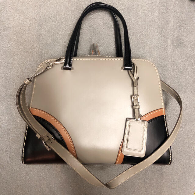 Prada Vachetta Satchel Bag 美品 $2,625 Prada Vachetta Satchel Bag 美品 $2,625