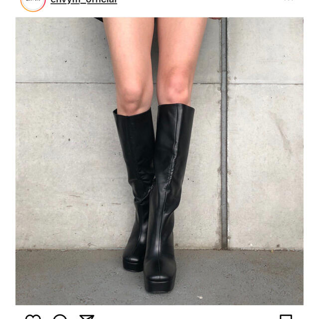 ENVYM(アンビー)のパイソンコンビBOOTS レディースの靴/シューズ(ブーツ)の商品写真