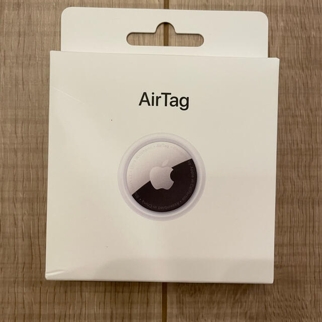 Apple(アップル)の【新品・未開封】Apple AirTag スマホ/家電/カメラのスマホアクセサリー(その他)の商品写真