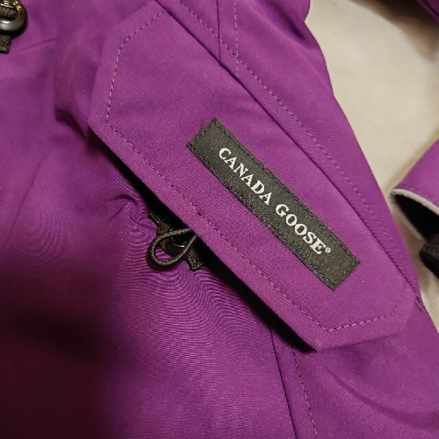 CANADA GOOSE(カナダグース)のCHANEちゃん様専用★カナダグースBrittania試着のみタグ付き レディースのジャケット/アウター(ダウンジャケット)の商品写真