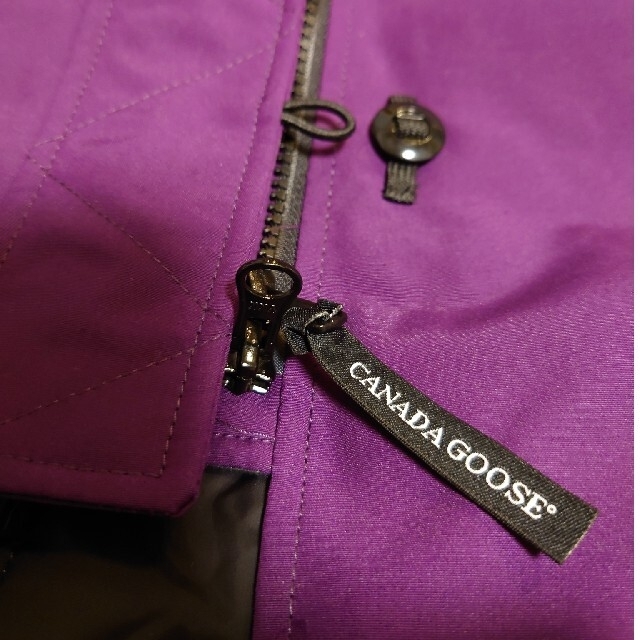 CANADA GOOSE(カナダグース)のCHANEちゃん様専用★カナダグースBrittania試着のみタグ付き レディースのジャケット/アウター(ダウンジャケット)の商品写真