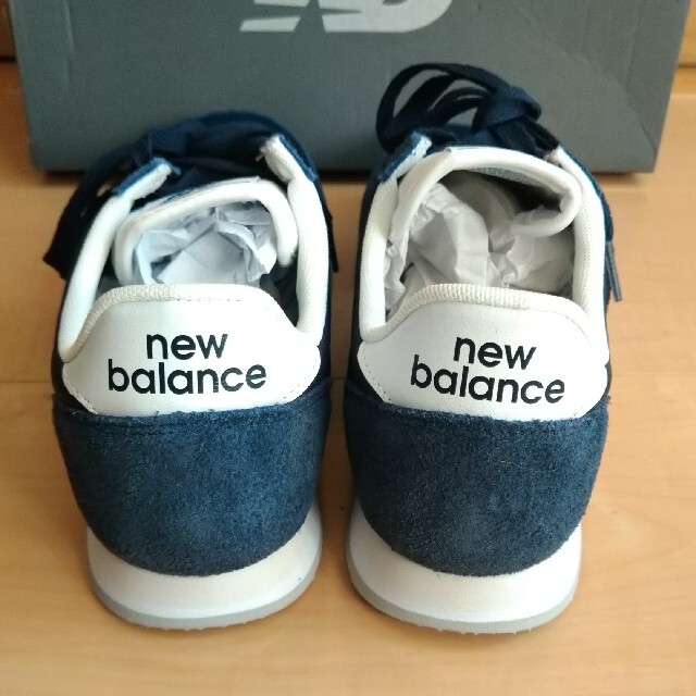 New Balance(ニューバランス)のるお様専用⭐新品未使用✨new balance　24.5cm　ネイビー レディースの靴/シューズ(スニーカー)の商品写真