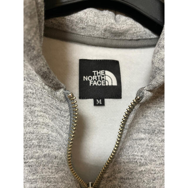 THE NORTH FACE(ザノースフェイス)のノースフェイス スクウェアロゴジップパーカー　Mサイズ メンズのトップス(パーカー)の商品写真