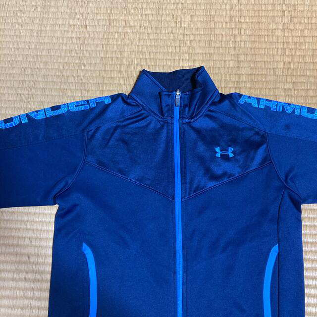 UNDER ARMOUR(アンダーアーマー)のアンダーアーマー　ジャージ　上 キッズ/ベビー/マタニティのキッズ服男の子用(90cm~)(ジャケット/上着)の商品写真