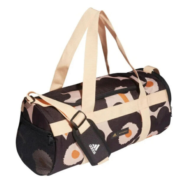 marimekko(マリメッコ)の新品 アディダス マリメッコ ウニッコ　オールオーバー　ダッフルプリントバッグ レディースのバッグ(ボストンバッグ)の商品写真