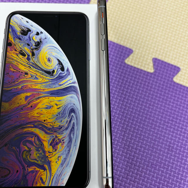 iPhone Xs Max Silver 256 GB docomo