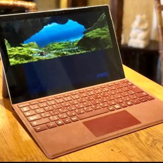 マイクロソフト(Microsoft)のsurface pro5 Office、タイプカバー、元箱その他付き(ノートPC)